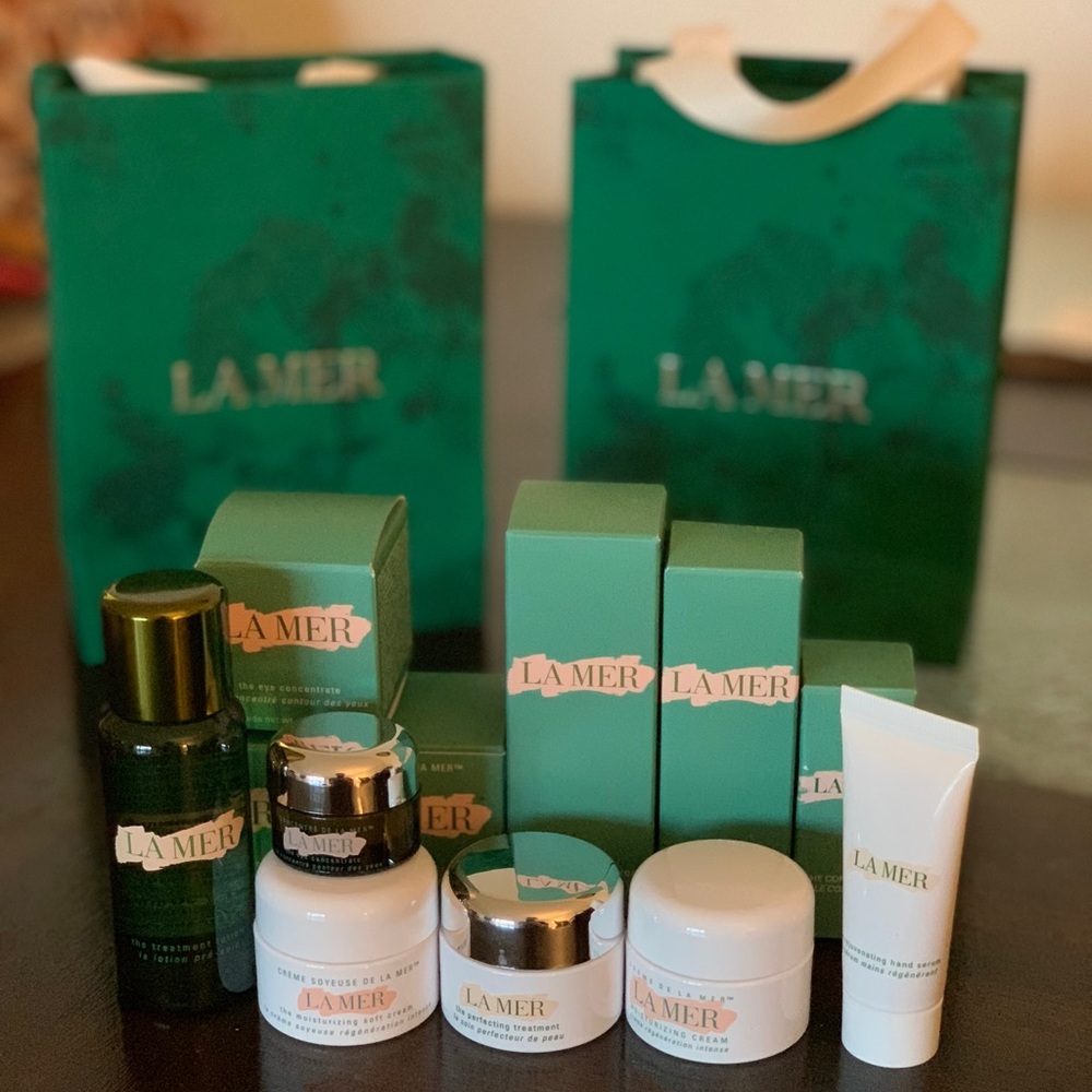 La mer deluxe size skincare